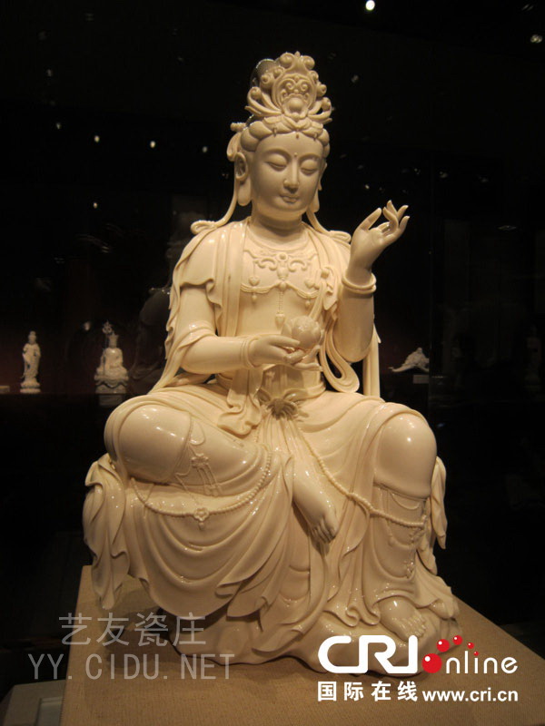 仿宋自在持莲观音.jpg